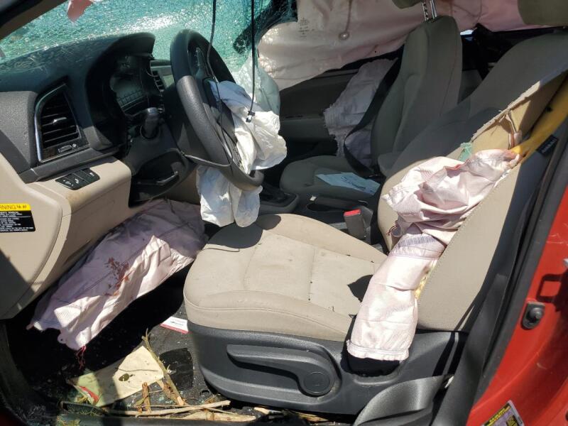 2018 HYUNDAI ELANTRA SEL - 5NPD84LF3JH361910 | SeoVin.biz