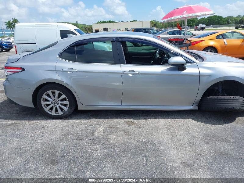 2019 TOYOTA CAMRY LE - 4T1B11HK4KU752681 | SeoVin.biz