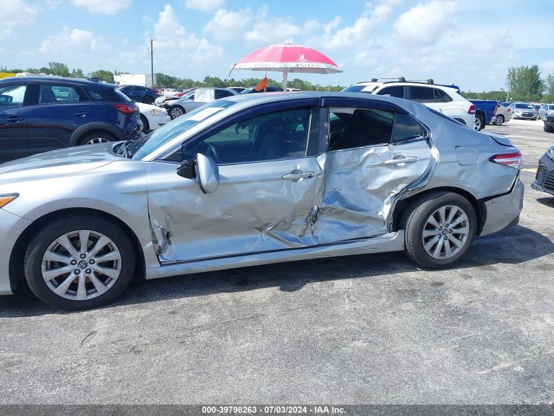 2019 TOYOTA CAMRY LE - 4T1B11HK4KU752681 | SeoVin.biz