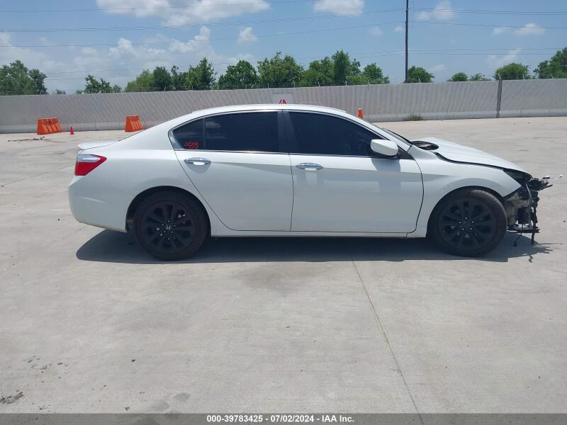 2015 HONDA ACCORD SPORT - 1HGCR2F57FA015858 | SeoVin.biz