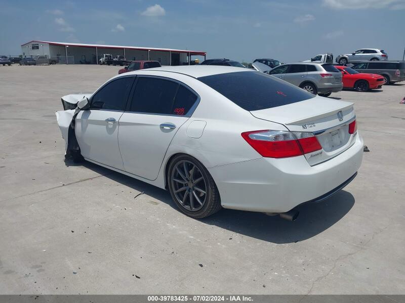 2015 HONDA ACCORD SPORT - 1HGCR2F57FA015858 | SeoVin.biz