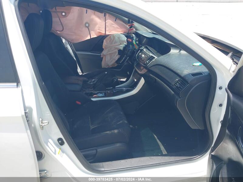 2015 HONDA ACCORD SPORT - 1HGCR2F57FA015858 | SeoVin.biz