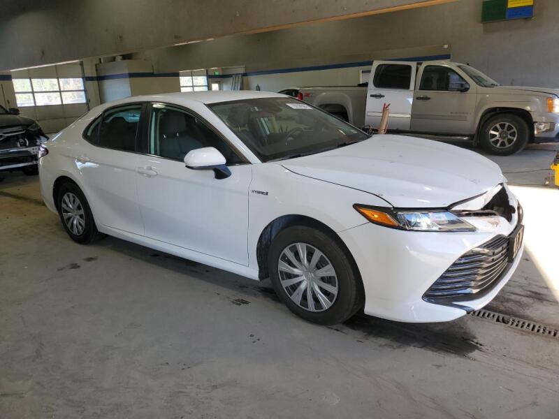 2020 TOYOTA CAMRY LE - 4T1C31AKXLU011719 | SeoVin.biz