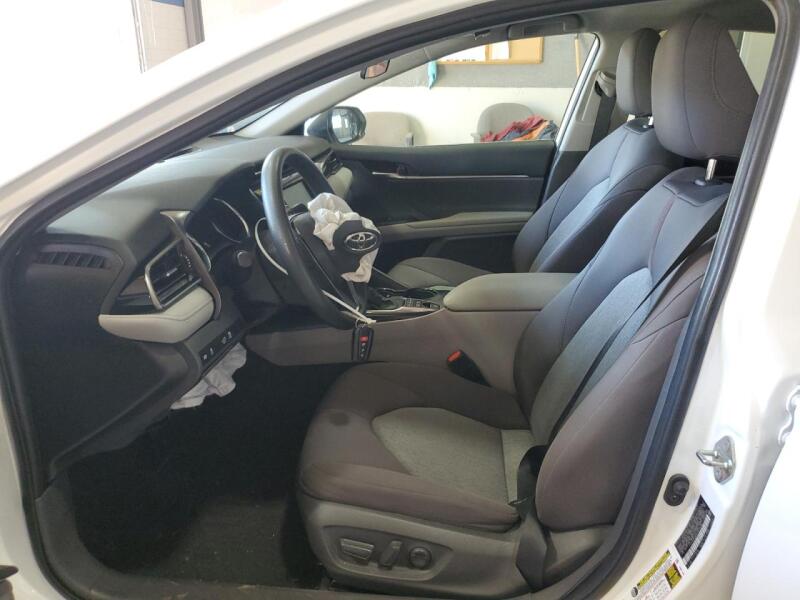 2020 TOYOTA CAMRY LE - 4T1C31AKXLU011719 | SeoVin.biz