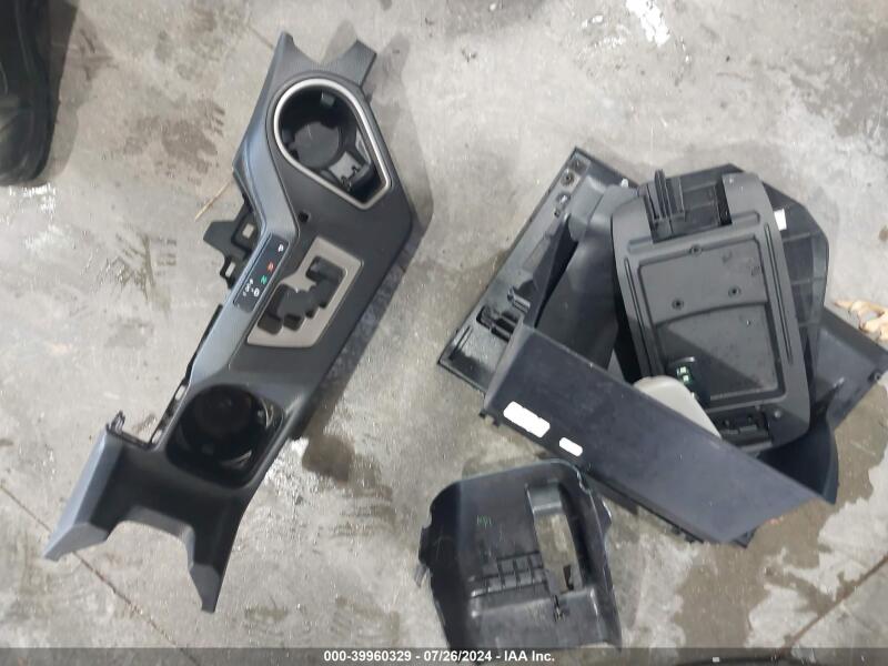 2018 TOYOTA RAV4 XLE - 2T3WFREV9JW507977 | SeoVin.biz