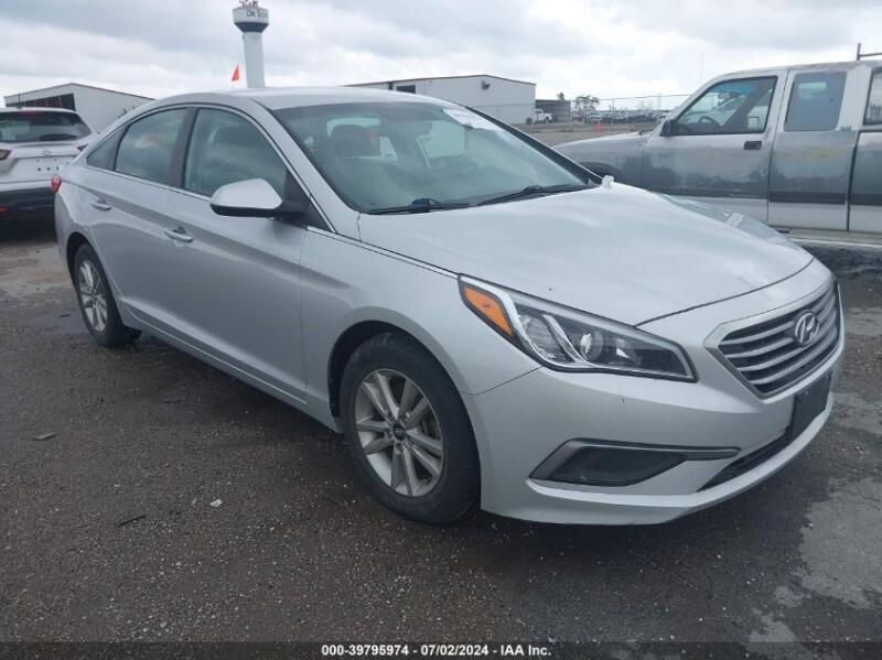 2016 HYUNDAI SONATA SE - 5NPE24AF9GH335037 | SeoVin.biz