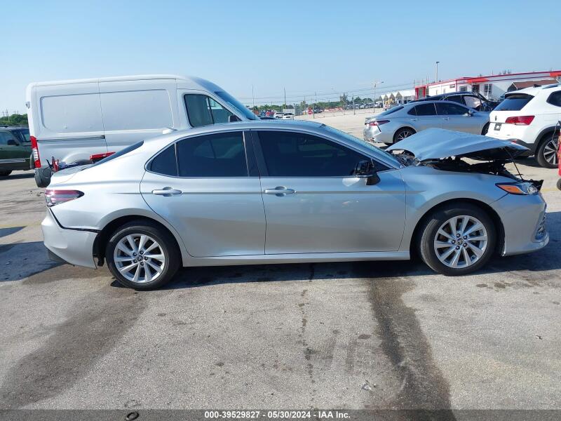 2022 TOYOTA CAMRY LE - 4T1R11AK2NU044832 | SeoVin.biz