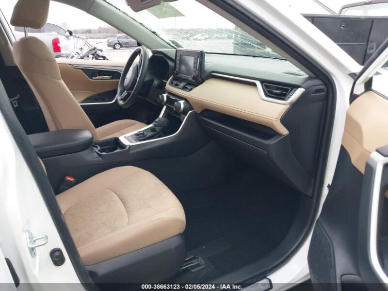 2021 TOYOTA RAV4 XLE HYBRID - JTMRWRFV2MD135959 | SeoVin.biz