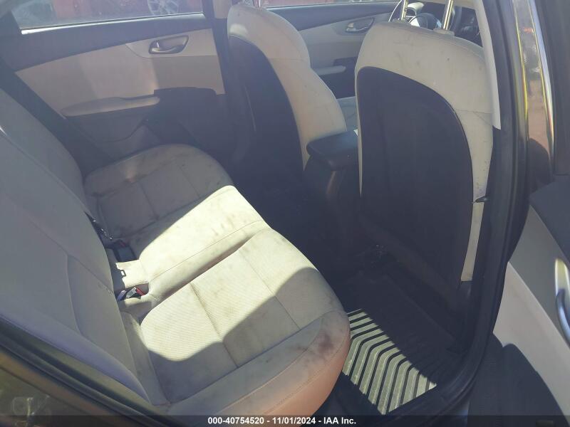 2022 KIA FORTE LXS - 3KPF24AD4NE433803 | SeoVin.biz